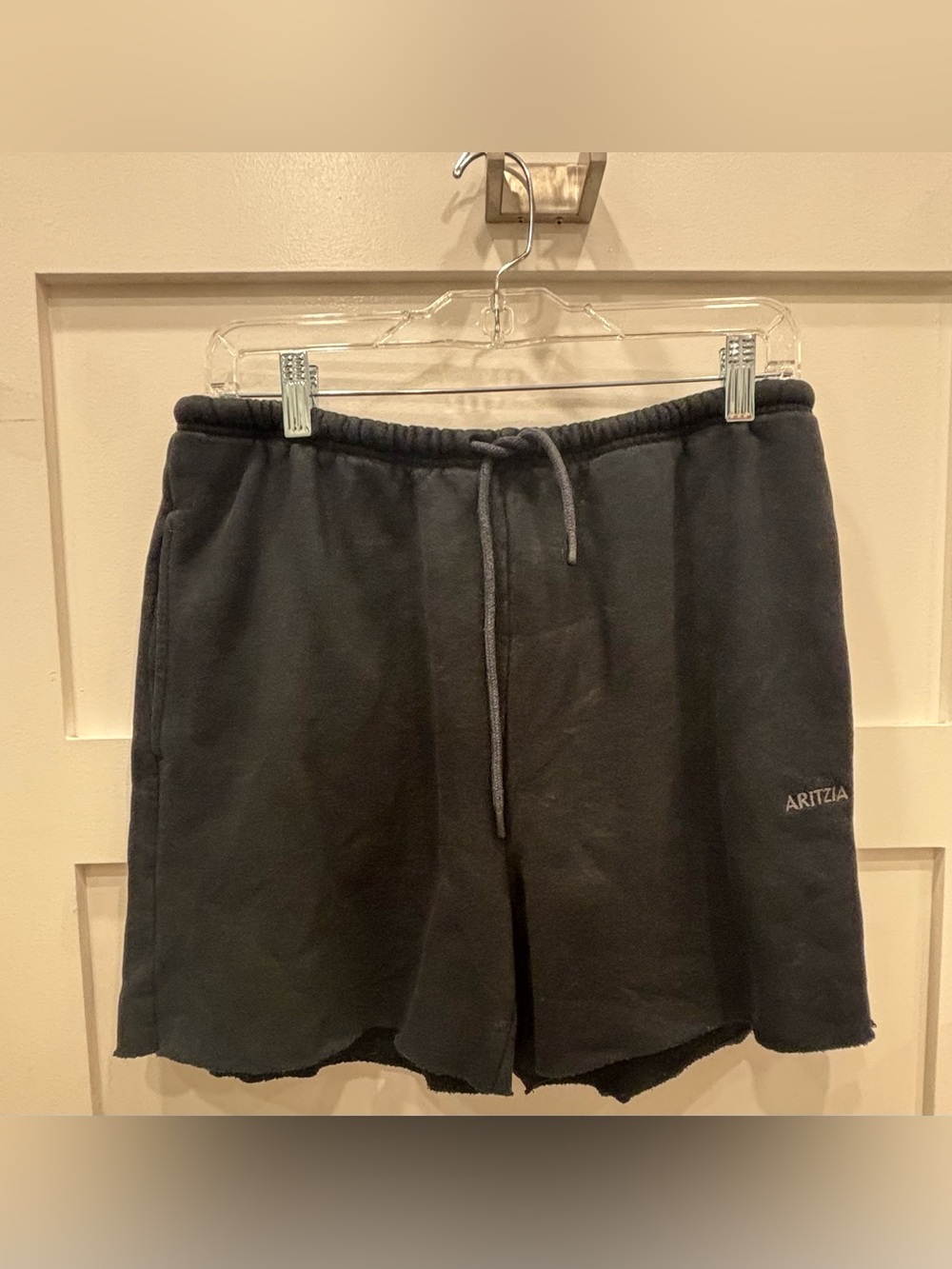 Aritzia Black Men's Fleece Drawstring Cut Off Shorts